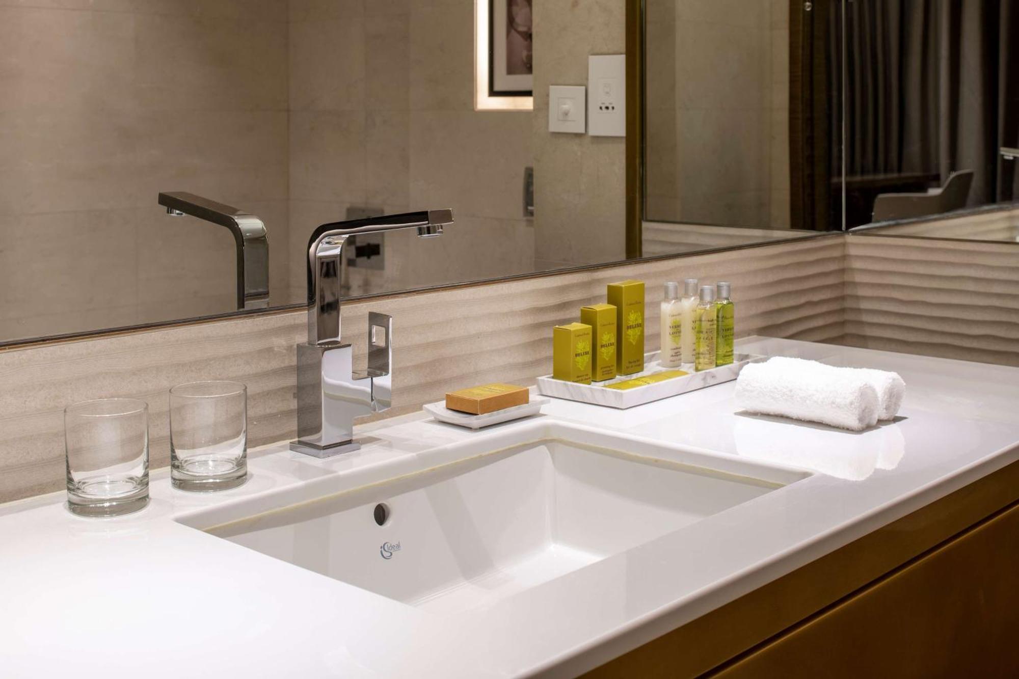 Doubletree Suites By Hilton - Riyadh Financial District エクステリア 写真